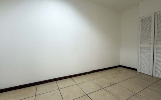 Oficina En Alquiler En Montes De Oca En Condominio Con Seguridad 24/7 cod.F145364