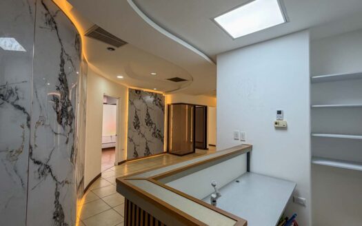 Oficina En Alquiler En Montes De Oca En Condominio Con Seguridad 24/7 cod.F145364