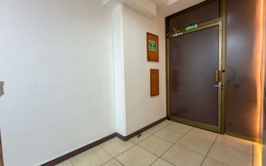 Oficina En Alquiler En Montes De Oca En Condominio Con Seguridad 24/7 cod.F145364