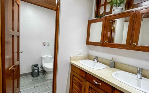 Edificio de apartamentos en venta en Sabana Sur, a pasos de la Contraloría. Código 144297