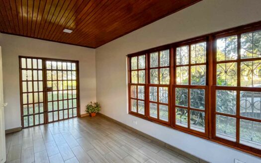 Edificio de apartamentos en venta en Sabana Sur, a pasos de la Contraloría. Código 144297