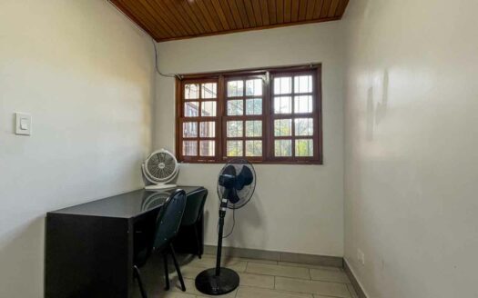 Edificio de apartamentos en venta en Sabana Sur, a pasos de la Contraloría. Código 144297