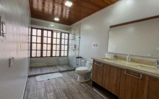 Edificio de apartamentos en venta en Sabana Sur, a pasos de la Contraloría. Código 144297