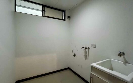 Apartamento en venta en Rohrmoser, moderno, 1 habitación con terraza interna COD#143960