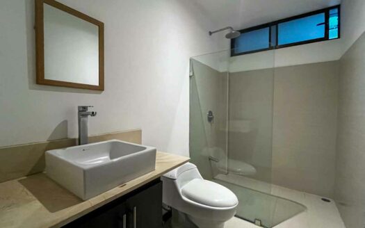 Apartamento en venta en Rohrmoser, moderno, 1 habitación con terraza interna COD#143960