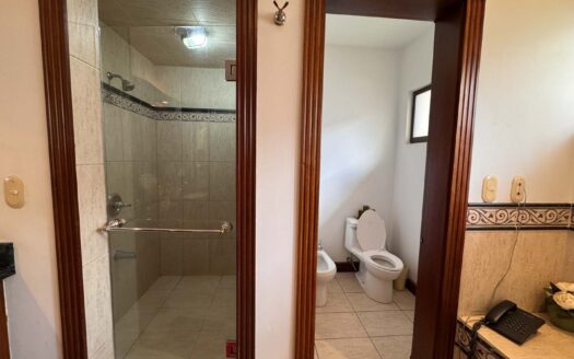 Casa De Lujo En Venta En Lindora Santa Ana Con Piscina Privada. Cod. 145922