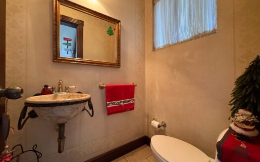 Casa De Lujo En Venta En Lindora Santa Ana Con Piscina Privada. Cod. 145922