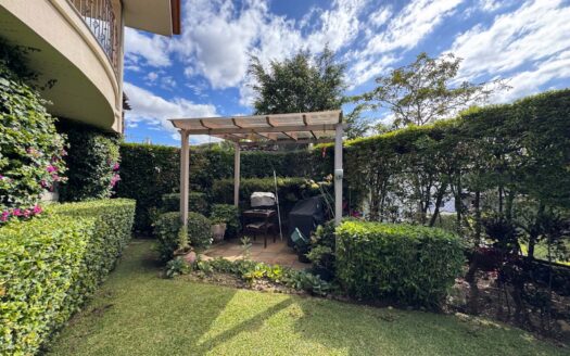 Casa De Lujo En Venta En Lindora Santa Ana Con Piscina Privada. Cod. 145922