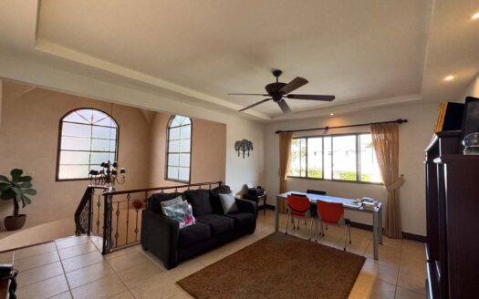 Casa De Lujo En Venta En Lindora Santa Ana Con Piscina Privada. Cod. 145922