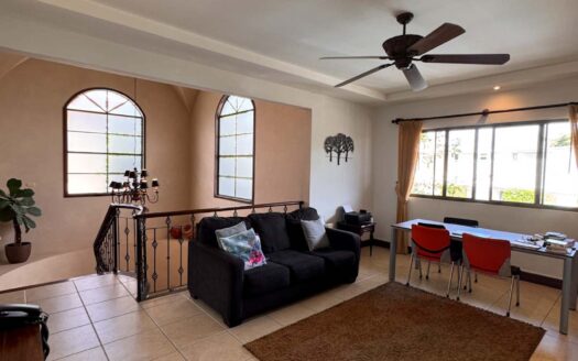 Casa De Lujo En Venta En Lindora Santa Ana Con Piscina Privada. Cod. 145922