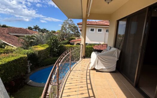 Casa De Lujo En Venta En Lindora Santa Ana Con Piscina Privada. Cod. 145922