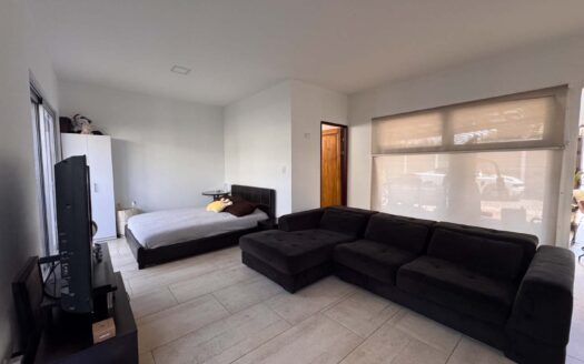 Casa En Venta En Lindora Santa Ana, Condominio Exclusivo De 4 Casas, Con Dormitorio en Primer Piso. Cod. 145892