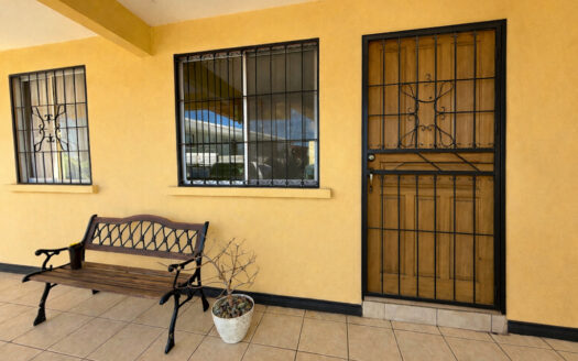 Oportunidad por Remate Bancario!!! Apartamento en Planta Baja, en Pequeño Condominio en Residencial Saint Clare, Moravia COD 146093