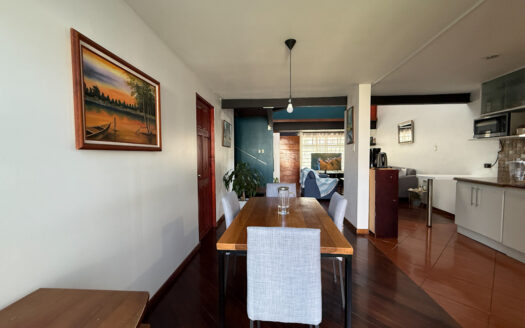 Casa de 3 Niveles, con 4 Habitaciones y en Residencial Seguro en Llorente de Tibás COD 145516