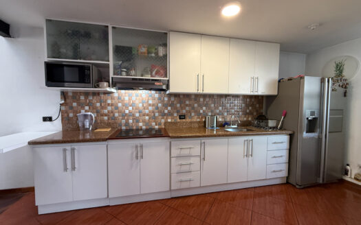 Casa de 3 Niveles, con 4 Habitaciones y en Residencial Seguro en Llorente de Tibás COD 145516