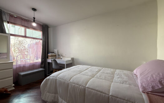 Casa de 3 Niveles, con 4 Habitaciones y en Residencial Seguro en Llorente de Tibás COD 145516