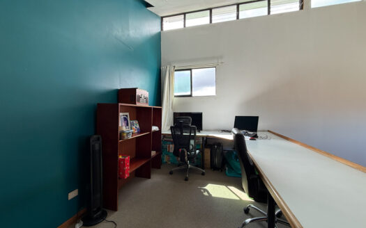 Casa de 3 Niveles, con 4 Habitaciones y en Residencial Seguro en Llorente de Tibás COD 145516