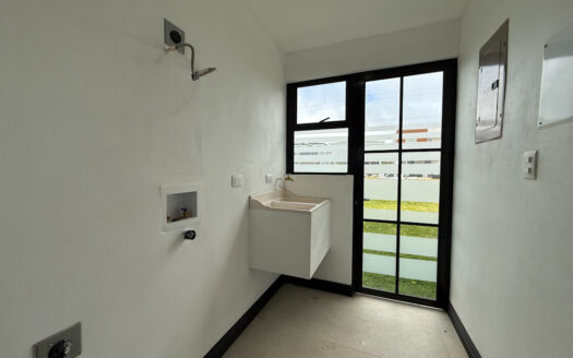 Casa de 2 Plantas, Para Estrenar en Condominio con Hermosas Amenidades en Los Sitios de Moravia, COD 144692