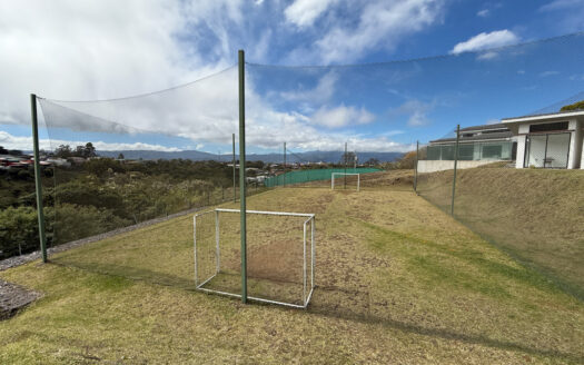 Casa de 2 Plantas, Para Estrenar en Condominio con Hermosas Amenidades en Los Sitios de Moravia, COD 144692