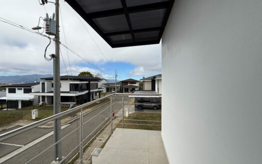 Casa de 2 Plantas, Para Estrenar en Condominio con Hermosas Amenidades en Los Sitios de Moravia, COD 144692