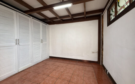 Casa en Residencial Seguro, Con Mucha Iluminación en la Zona de Dulce Nombre de Coronado COD 144736