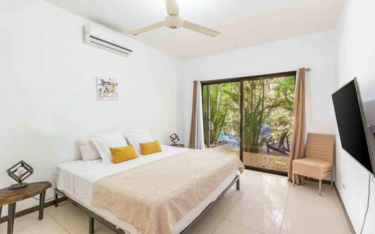 Casa y 2 Aptos en 10,984m2 de terreno con Potencial de Renta🌿 COD:144170