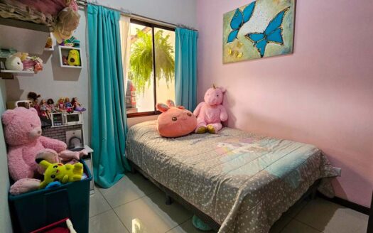 Venta de Casa de 1 Planta en Condominio de San Pablo De Heredia. Código 144594