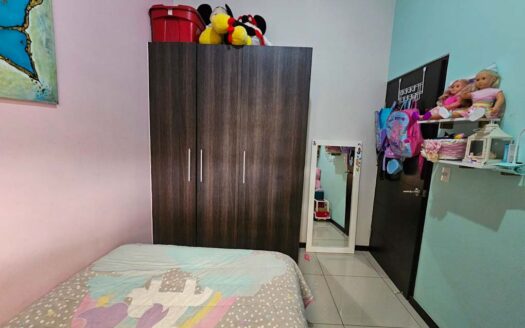 Venta de Casa de 1 Planta en Condominio de San Pablo De Heredia. Código 144594