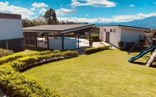 Venta de Casa de 1 Planta en Condominio de San Pablo De Heredia. Código 144594