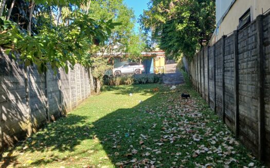 Casa En Venta De Una Planta En San Isidro De Alajuela Con Amplio Terreno de 718 m2. COD.