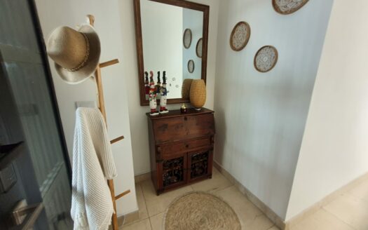 Viva en Escazú Oportunidad de Alquiler !!! Casa espaciosa y con increíbles vistas, en condominio. Cód 145105