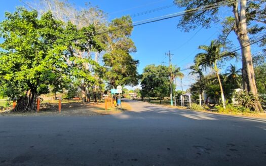 Propiedad para INVERSIÓN PLAYA ESTERILLOS OESTE (La Sirena) a 100 metros de la playa!! 343 m2 OPORTUNIDAD ÚNICA!! (Cod.145162)