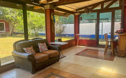 Casa En Venta En La Guácima, Condominio Posada Del Río, Amplio Jardín – Home For Sale In La Guácima, Posada Del Río Condominium, Large Garden.cod.145196