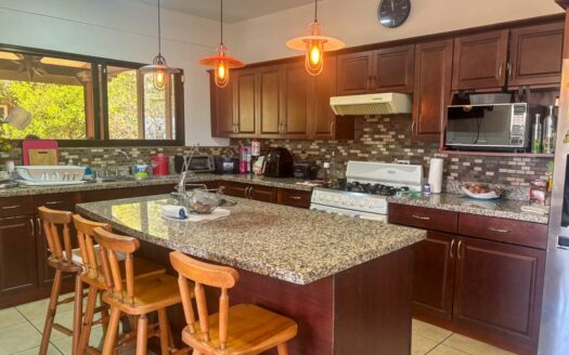 Casa En Venta En La Guácima, Condominio Posada Del Río, Amplio Jardín – Home For Sale In La Guácima, Posada Del Río Condominium, Large Garden.cod.145196