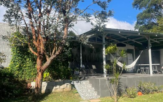 Increíble Propiedad en Las Montañas de Heredia, 1636 M2. Código 145662