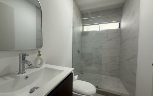 Casa Nueva de 1 Planta en Venta En Santo Domingo de Heredia. Sin Cuota Condominal. Código 145573