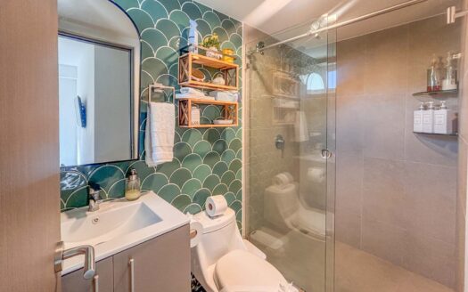 Apartamento En Venta En Punta Leona, Vista A La Montaña, Piso 16, 83 m² Cod 145429