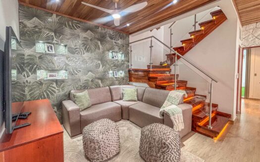 Casa En Venta En Punta Leona, Para Estrenar, A 3 Min De Playa Mantas, Piscina Y Jacuzzi