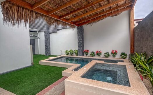 Casa En Venta En Punta Leona, Para Estrenar, A 3 Min De Playa Mantas, Piscina Y Jacuzzi