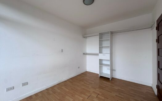 Guayabos de Curridabat: Casa en Pequeño Condominio con Vista a la Ciudad. Haga su Oferta! #147596