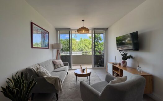 Curridabat: Apartamento en Alquiler Semiamueblado con 3 Habitaciones en Condominio Monte Alto. #146305