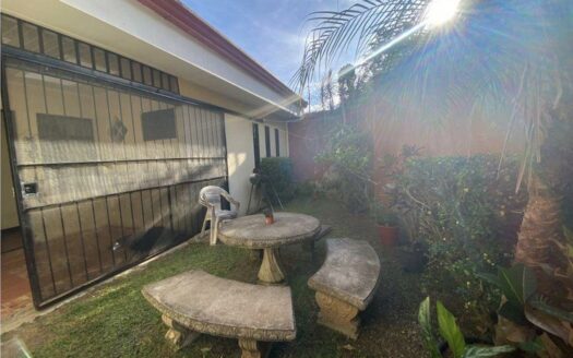 Tres Ríos: Hermosa Casa en Residencial Privado de Una Planta en lote de 200 Metros. #146511