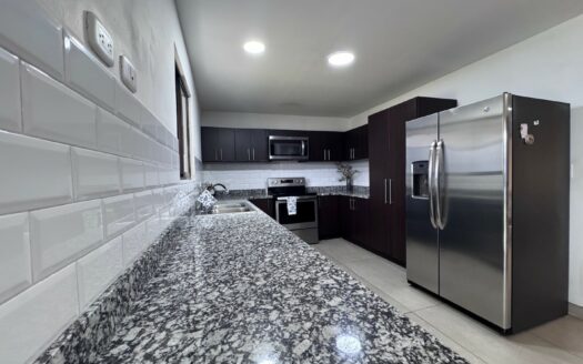 Tres Ríos: Hermosa Casa en Condominio Terralta con 2 Habitaciones + Amplio Patio. #147560