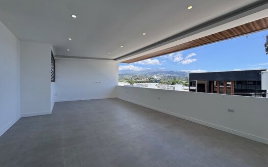 Tres Ríos: Casa a Estrenar en Condominio con Espectacular Rooftop con Vista + 3 Habitaciones Todas con Baño. #146290