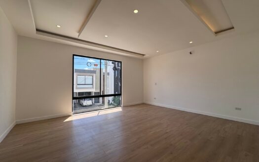 Tres Ríos: Casa a Estrenar en Condominio con Espectacular Rooftop con Vista + 3 Habitaciones Todas con Baño. #146290