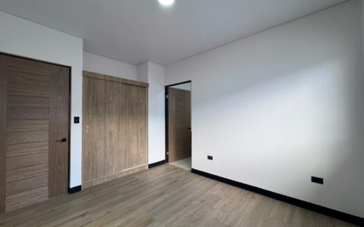 Tres Ríos: Estrene Casa en Condominio con 3 Habitaciones + 3 Parqueos. #146350