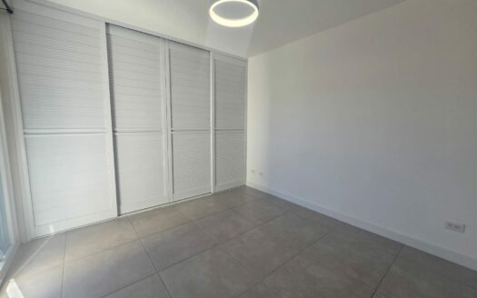 Curridabat: Apartamento en Condominio Monte Alto con 3 Habitaciones + Parqueo Techado. #146696