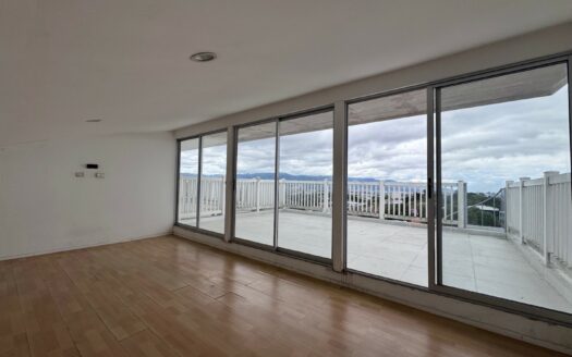 Guayabos de Curridabat: Casa en Pequeño Condominio con Vista a la Ciudad. Haga su Oferta! #147596