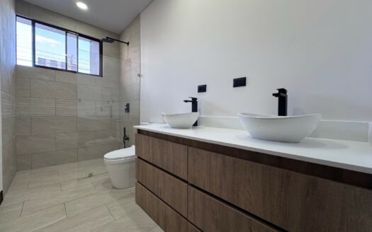 Tres Ríos: Estrene Casa en Condominio con 3 Habitaciones + 3 Parqueos. #146350