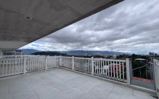 Guayabos de Curridabat: Casa en Pequeño Condominio con Vista a la Ciudad. Haga su Oferta! #147596